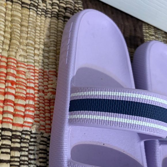 PINK Victoria's Secret Lavender Slide Sandals - Picture 3 of 4